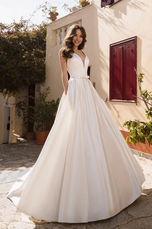 Chic & Modern A-line V-neck Bow Sashes Sleeveless Buttons Chapel Train Long Satin Wedding Dresses with Lace Back