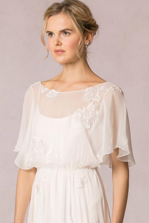 Casual Flutter Sleeved Lace Decorated Chiffon Vintage Wedding Dress 