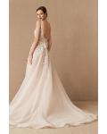  A-line V-neck Sleeveless Lace Appliques Sweep/Brush Train Long Organza Wedding Dresses