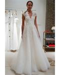Chic Elegant Cap Sleeve Lace Bodice A-line Tulle Full Back Wedding Dress 